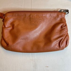 Coach Vintage Leather Clutch Wristlet